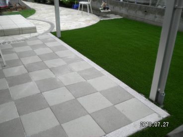 東久留米市：Ｙ邸・人工芝敷設及び舗装工事の施工写真