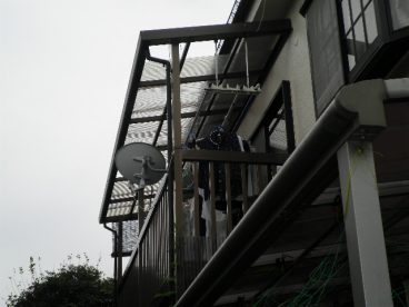 川越市：Ｏ邸・バルコニー屋根交換工事の施工写真